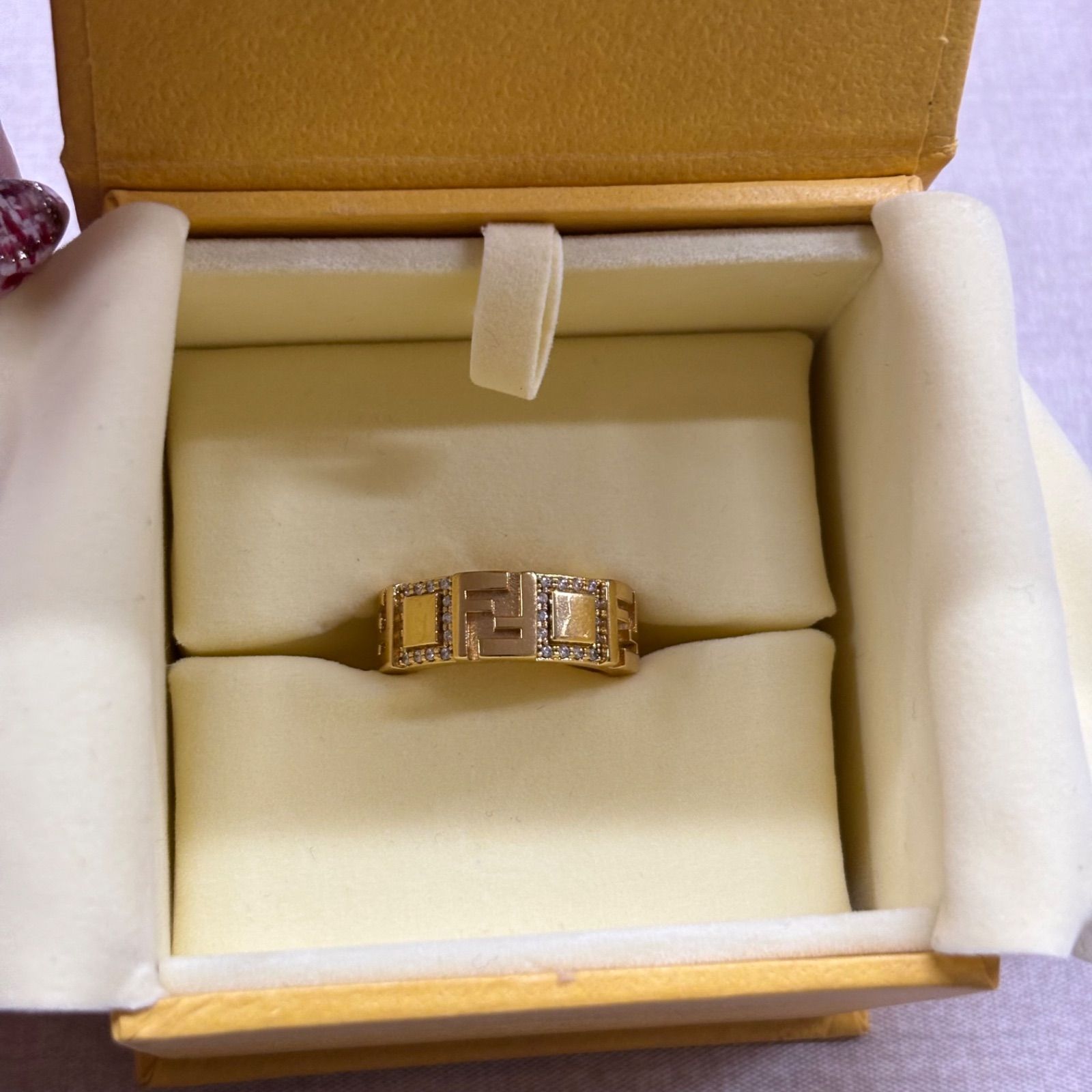 ◎ FENDI フェンディ リング ゴールド系 サイズS（10〜11号） - メルカリ