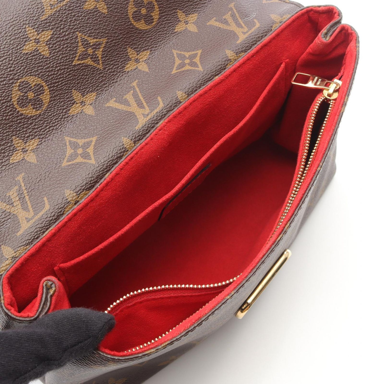 ルイヴィトン モノグラム サン プラシード ショルダーバッグ レッド ルイヴィトン モノグラム サン プラシード ショルダーバッグ レッド