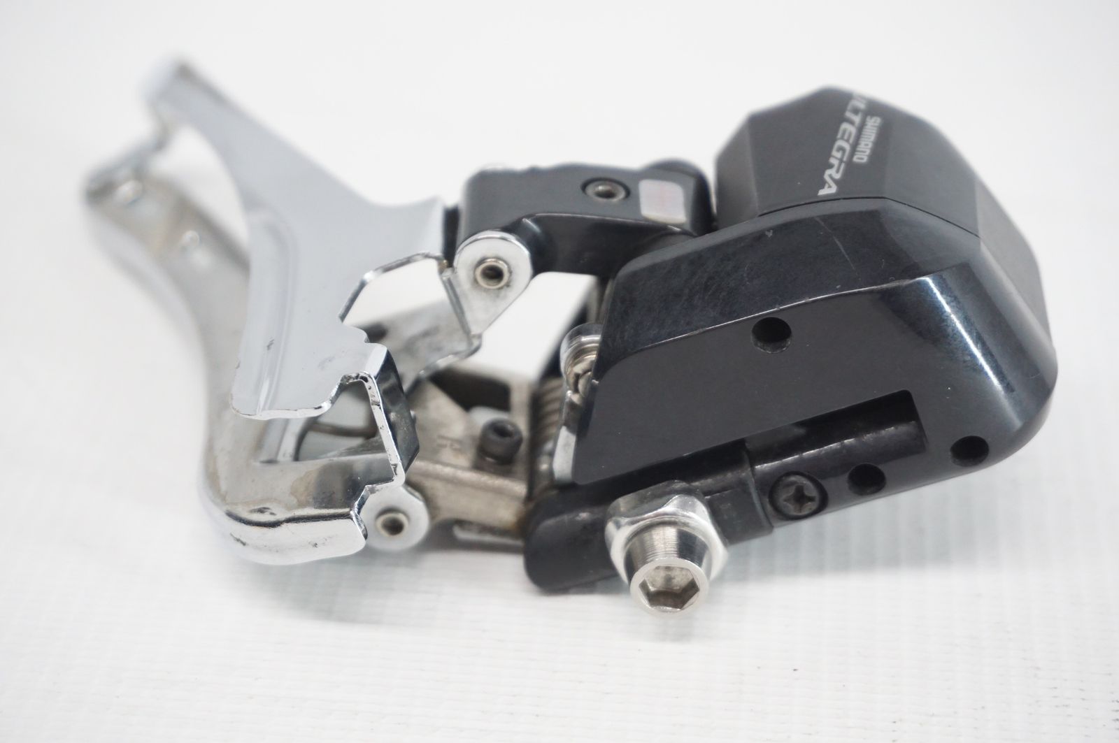 SHIMANO 「シマノ」 ULTEGRA FD-6870 フロントディレイラー