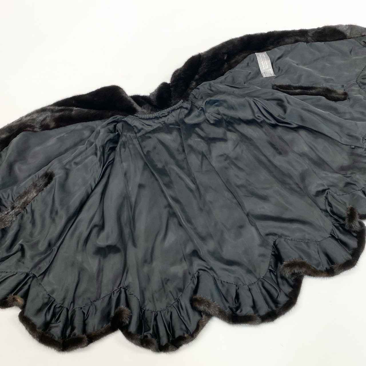 52k19 SAGA MINK サガミンク 銀サガ マホガニーミンク 裾フリル ケープ