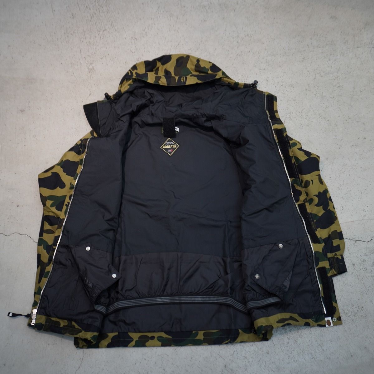 正規 名作 A BATHING APE アベイシングエイプ 1stカモ 迷彩 スノボ