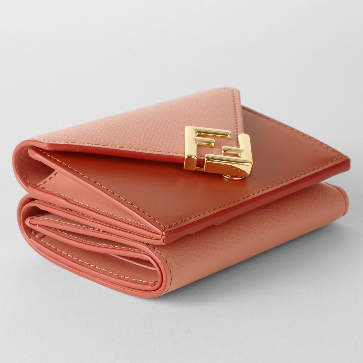 新品 フェンディ FENDI 3つ折り財布 FFダイヤモンド ピンク FENDI
