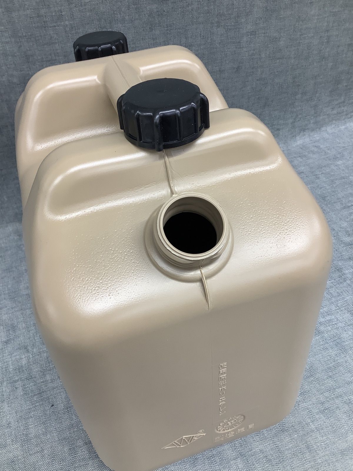 AK YG25112574 大澤ワックス 灯油缶20L (COXT-20CB(5)) - メルカリ