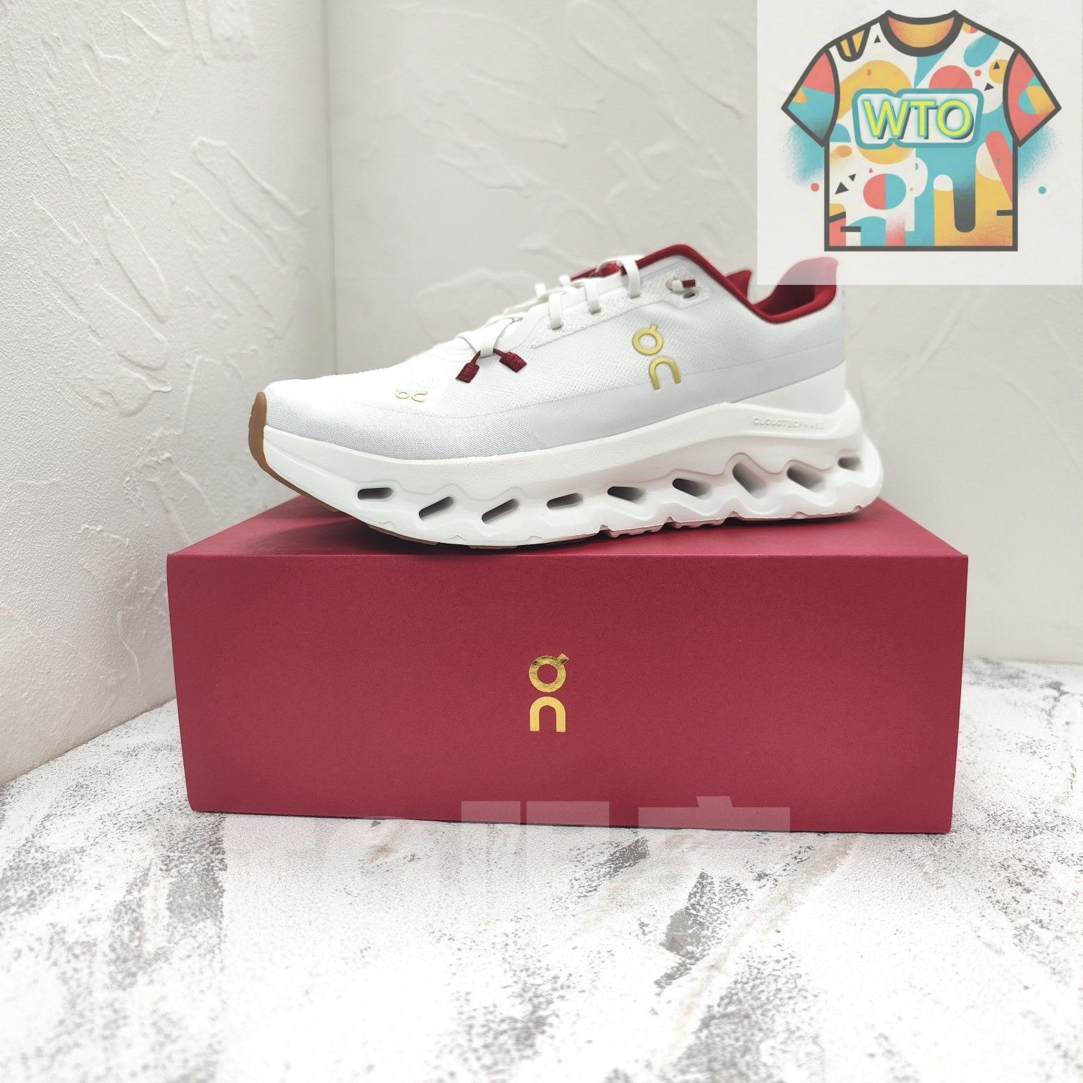 ON Cloudtilt（クラウドティルト）ホワイトレッド スニーカー 男女兼用