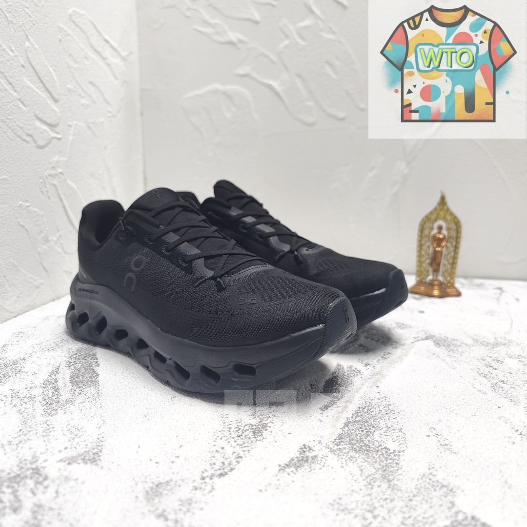 ON Cloudtilt（クラウドティルト）ブラック スニーカー 男女兼用 未