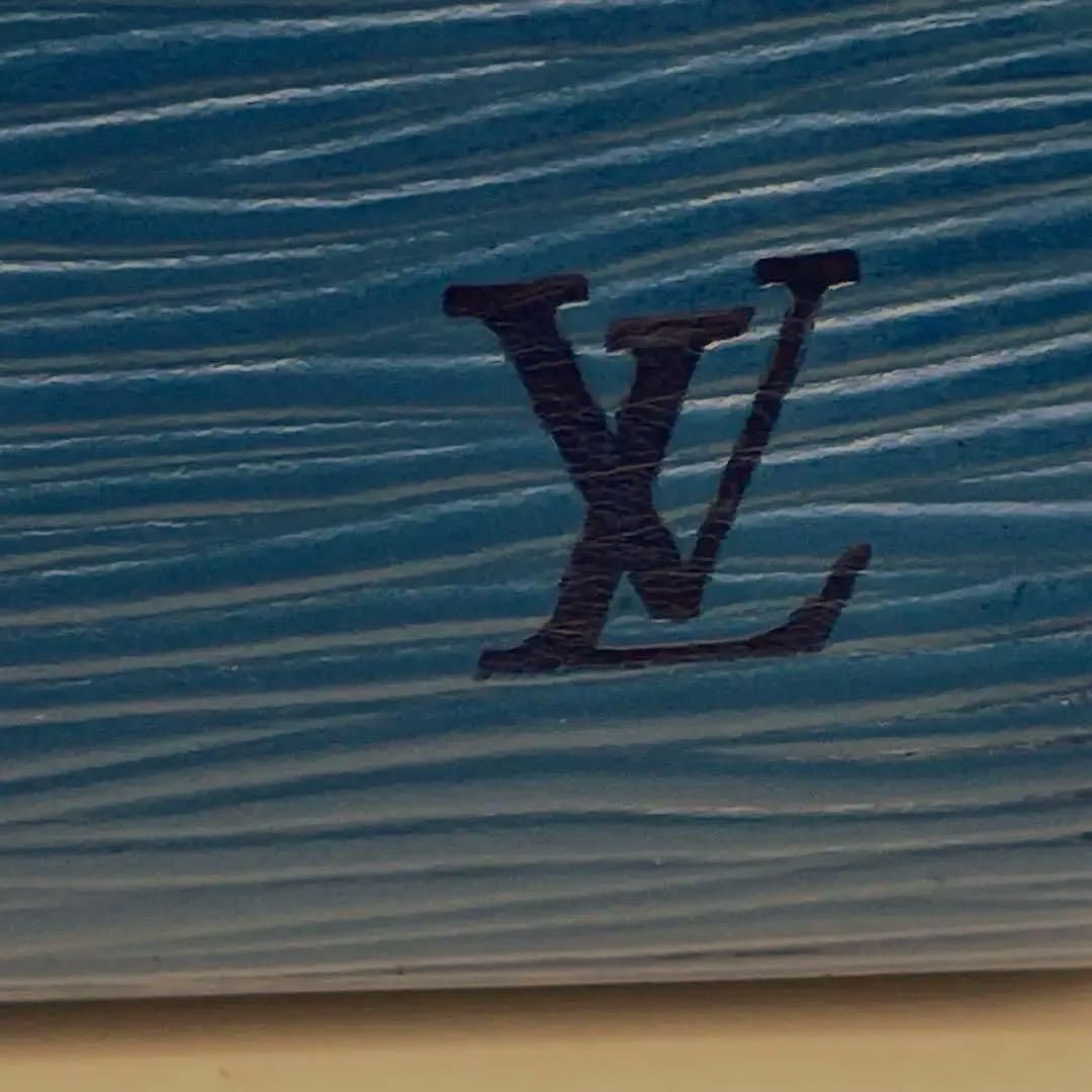 LOUIS VUITTON ルイヴィトン‼️ポルトモネビエ ヴィエノワ エピ がま口