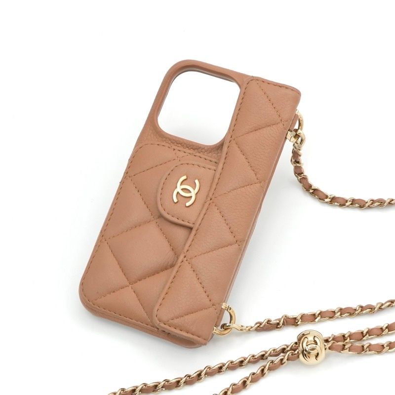 【希少 美品】 シャネル iPHONE15PRO マトラッセ キャビアスキン シャネル CHANEL 携帯・スマホアクセサリー ベージュ ゴールド ココ