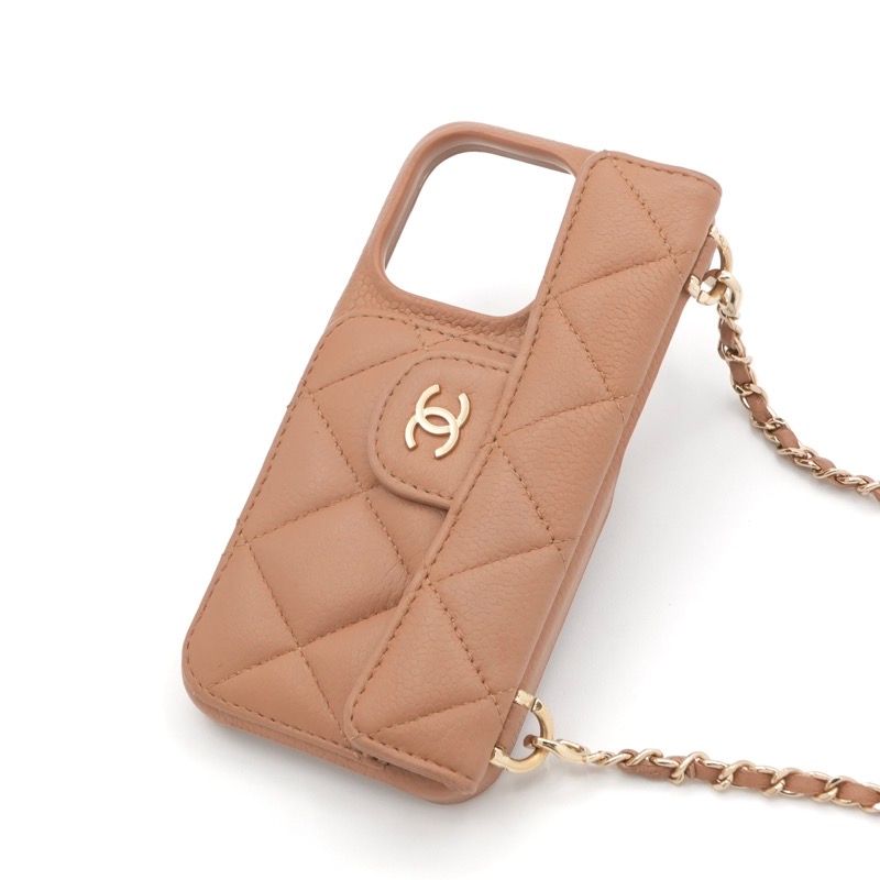 【希少 美品】 シャネル iPHONE15PRO マトラッセ キャビアスキン 希少 美品】 シャネル iPHONE15PRO マトラッセ キャビアスキン