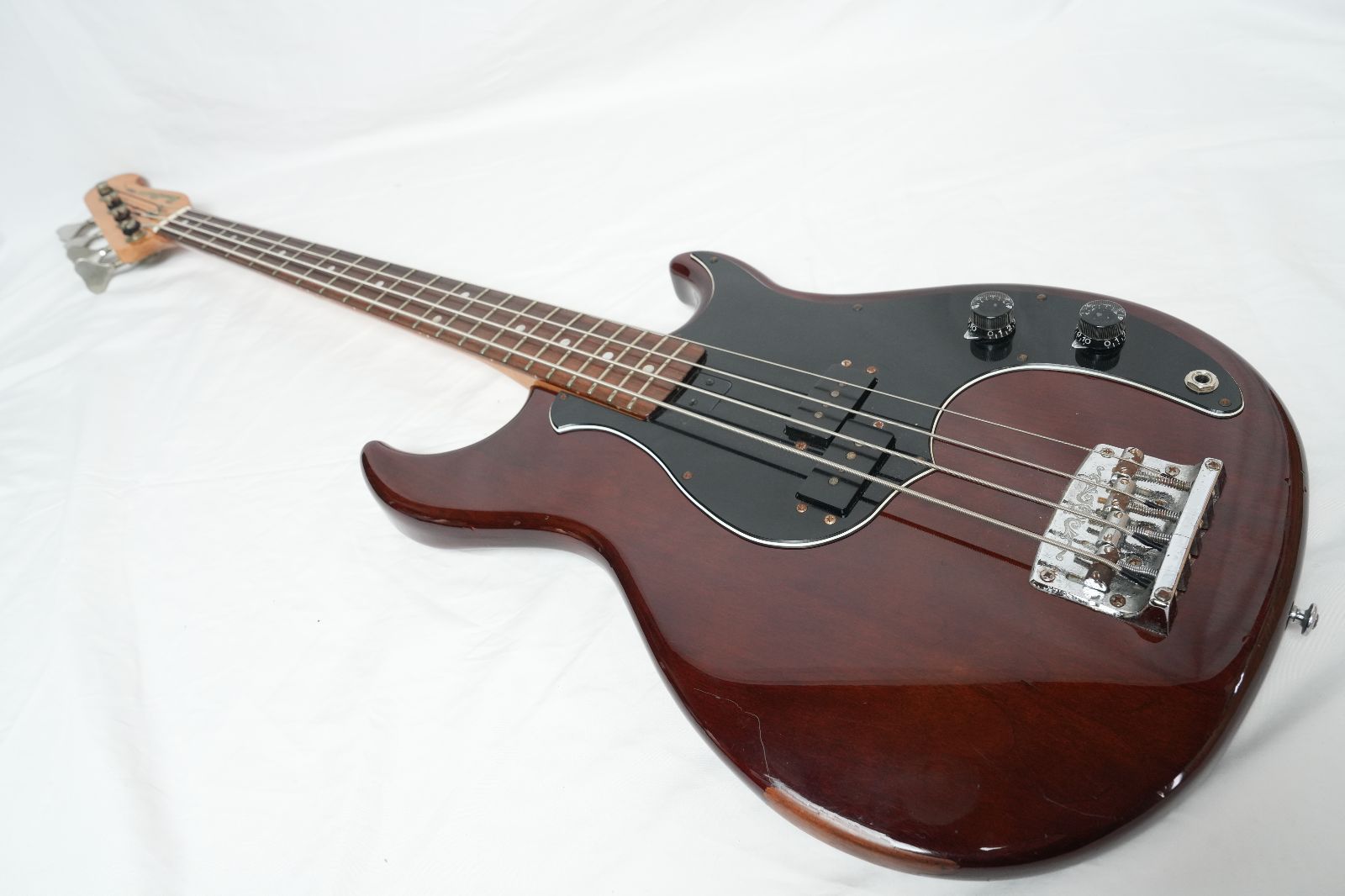 ☆YAMAHA☆Broad Bass 800 BB-800 Wine Red 付 日本製 ヤマハ エレキ