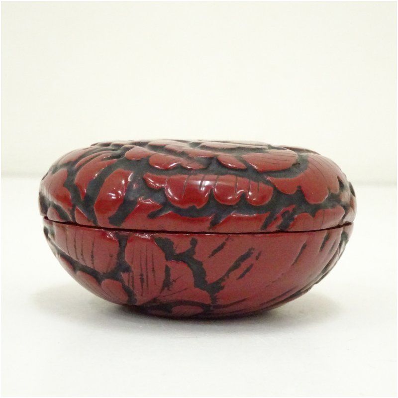 南忠造 堆朱牡丹彫香合（共箱） 茶道具 茶道 香道 香道具 おしゃれ