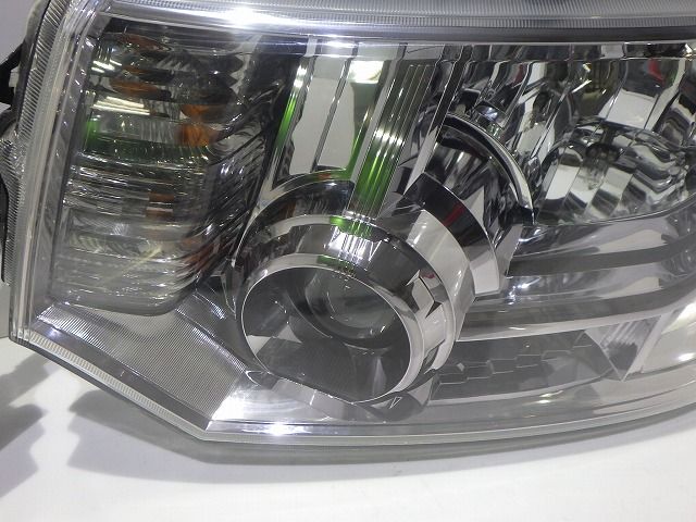 デリカD5 前期 ヘッドライト左右 HID CV系 100-87918 8301D291