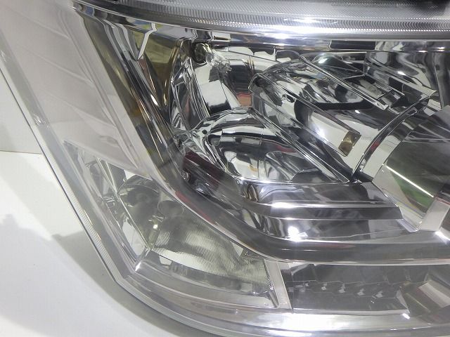 デリカD5 前期 ヘッドライト左右 HID CV系 100-87918 8301D291