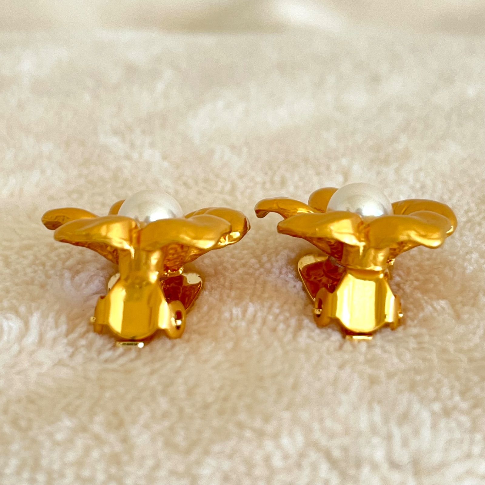 KENZO ケンゾー フラワー お花 モチーフ イヤリング クリップ式 パール