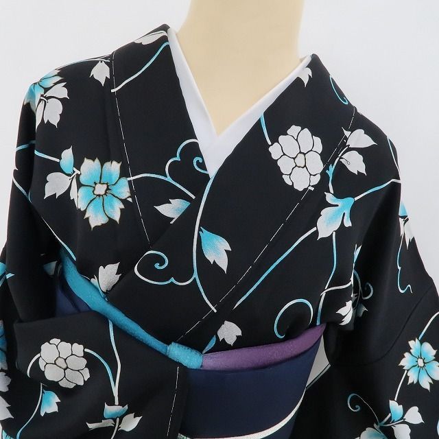 ❁tomihisa❁新品 唐花 着物 正絹“花の小紋に笑顔を添えれば貴女に