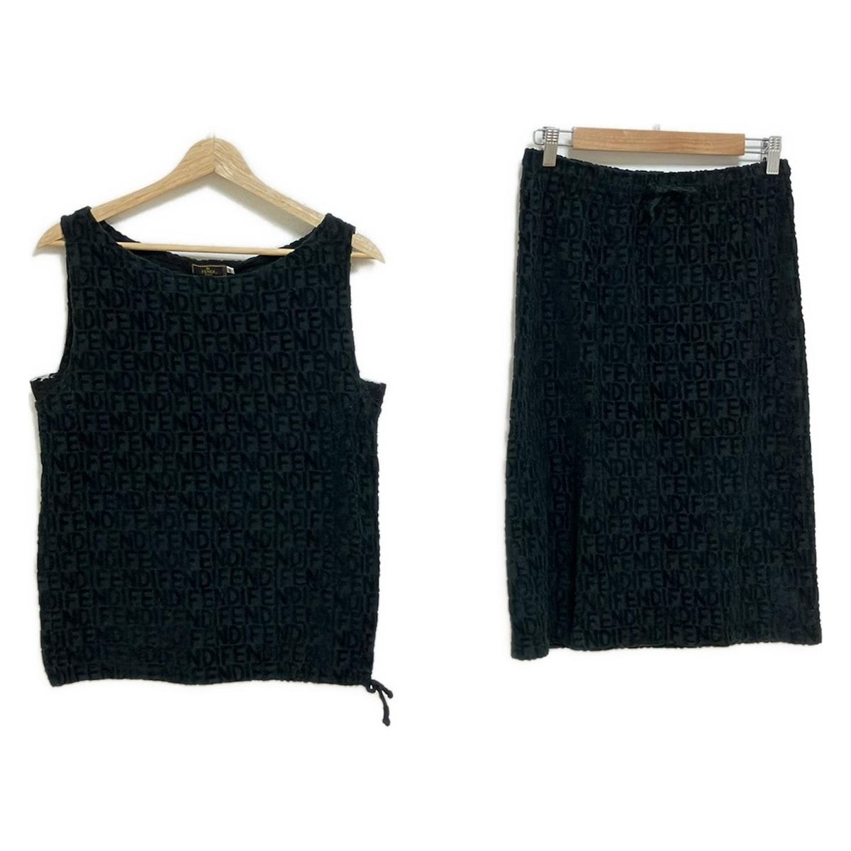 FENDI(フェンディ) スカートセットアップ レディース - 黒 パイル