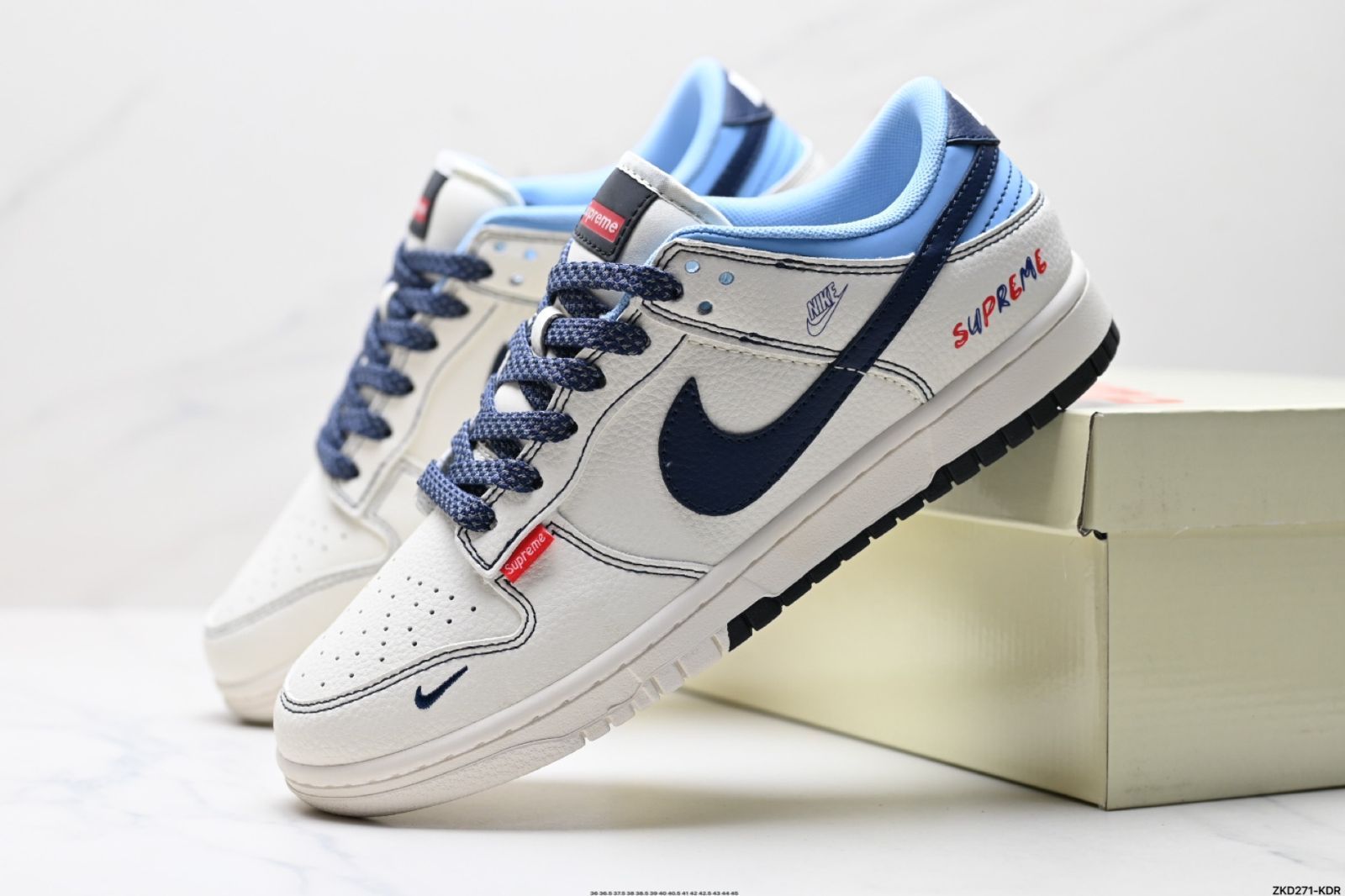 全新未使用Nike Dunk Low x Supreme コラボ スケートボードシューズ