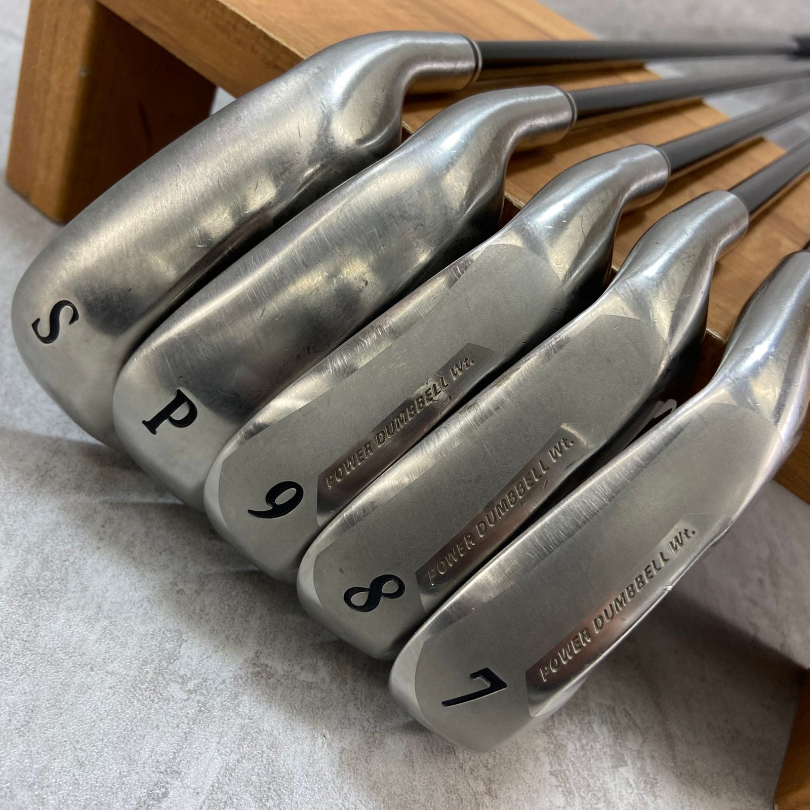 ‼️ゼクシオ2 MP200 アイアン カーボンシャフト R 9本セット‼️ ゼクシオ2 MP200 アイアン カーボンシャフト R 9本セット‼️ 中古