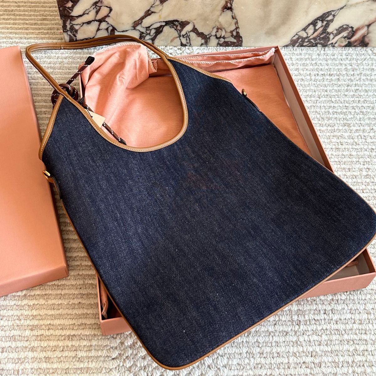 MIUMIU ショルダーバッグ トートバッグ 2way デニム レザー MIUMIU ショルダーバッグ トートバッグ 2way デニム レザー