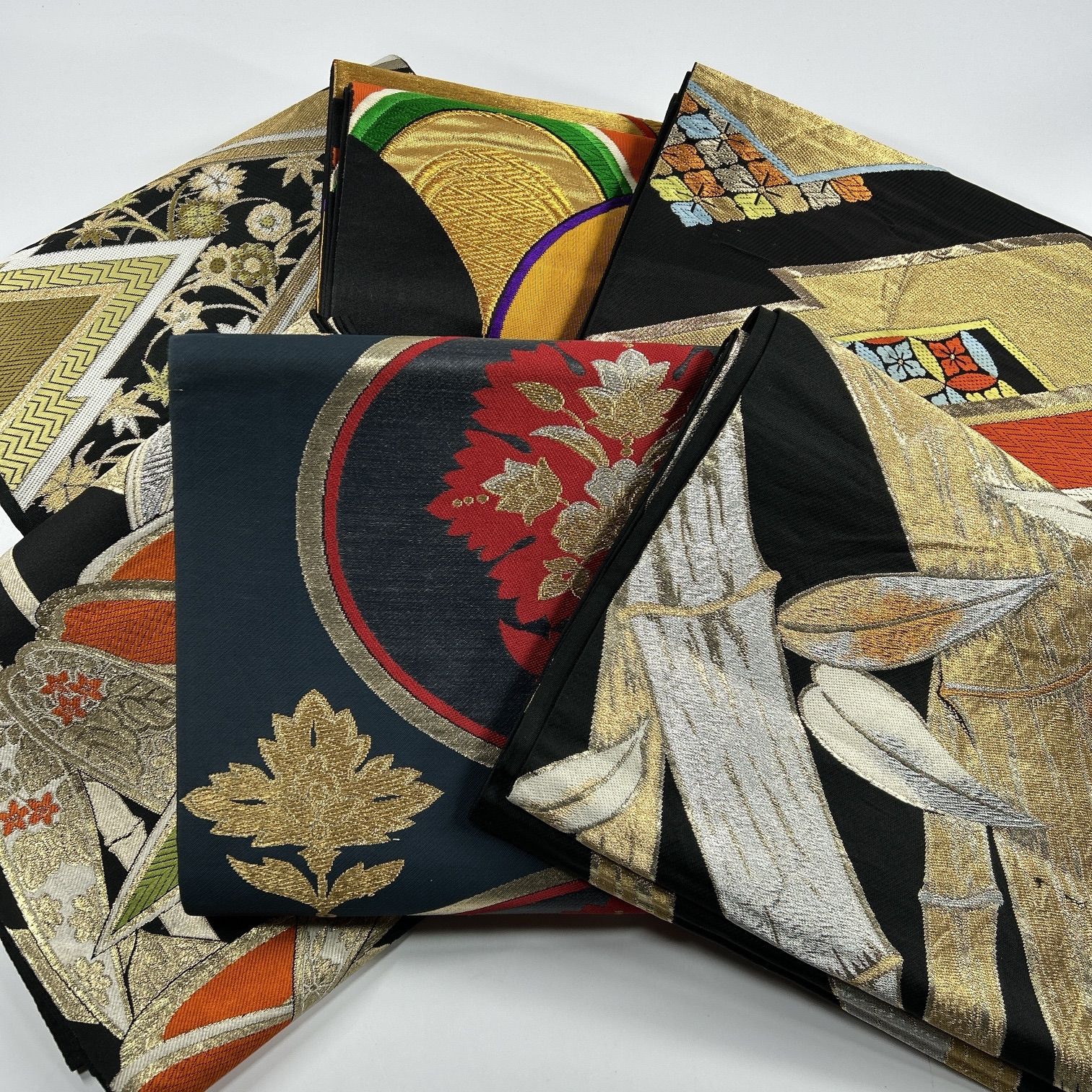 振袖6枚まとめ売り　リメイク用　素材用　着付け練習　成人式 振袖 - 暁 2026年・2027年成人式