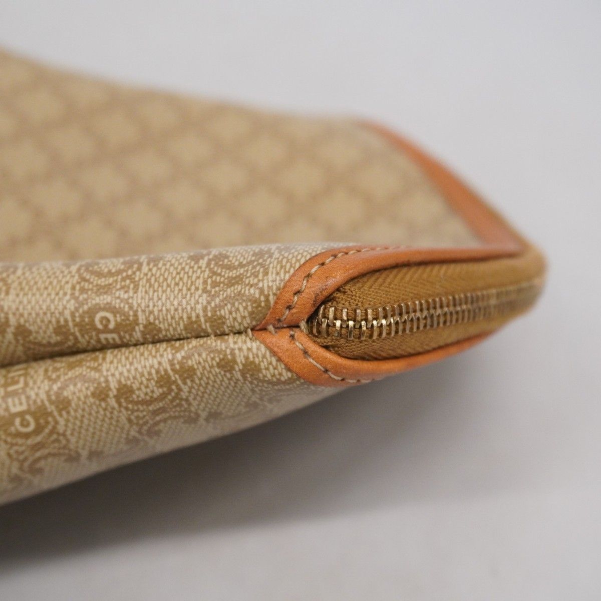 【CELINE】アクセサリーポーチ　マカダム柄　ゴールド金具　ベージュ　PVC 5oc2922-r】セリーヌ ポーチ マカダム PVC ベージュ ゴールド金具