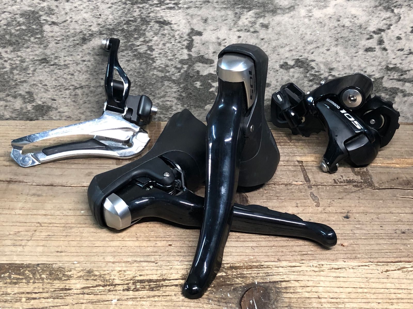 JE521 シマノ SHIMANO 105 5800系 変速3点セット ST-5800 FD-5800 RD-5800 バンドΦ31.8 ※ナット欠品