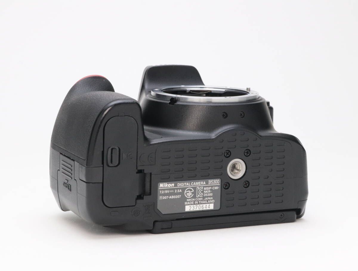 新品級◆Nikon ニコン D5300 ボディ◆シャッター回数3018枚のみ♪ C (実用品) Nikon ニコン D5300 ブラック ボディ シャッター数 6,193枚