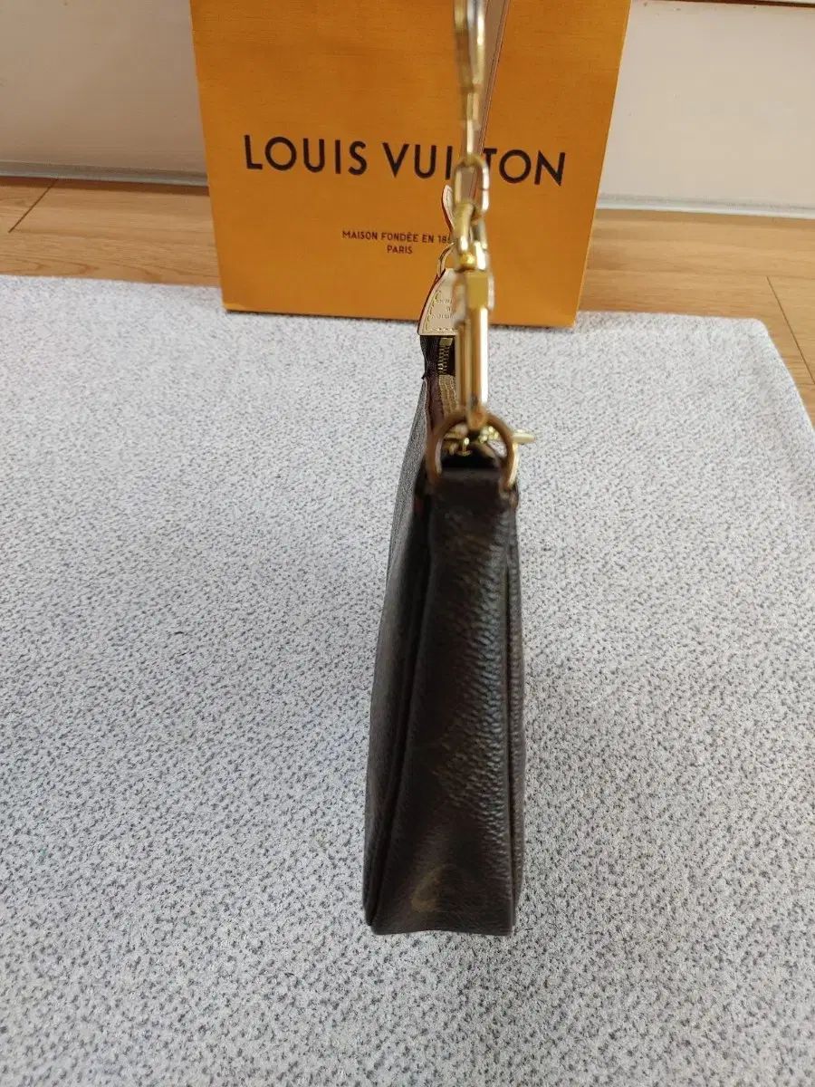正規品 Louis Vuitton ルイヴィトン ポシェット アクセソワール ポーチ
