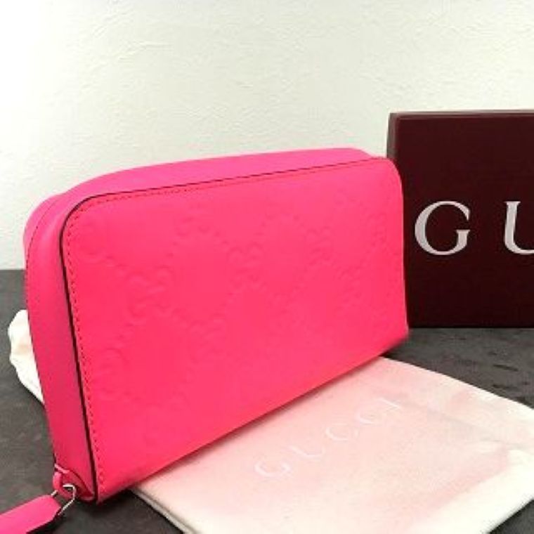 極美品 GUCCI ジップウォレット ラバーエフェクト 箱付き 504 送料込み！ 極美品 GUCCI ジップウォレット ラバーエフェクト 箱付き