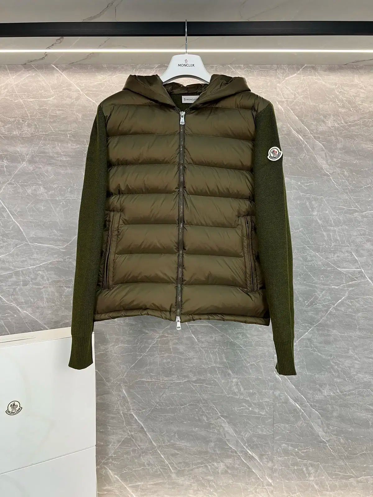 モンクレール レディース カジュアル ロゴ グリーン ニット ダウン