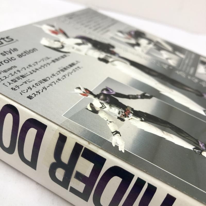 中古】未開封) S.H.Figuarts 仮面ライダーW ファングジョーカー