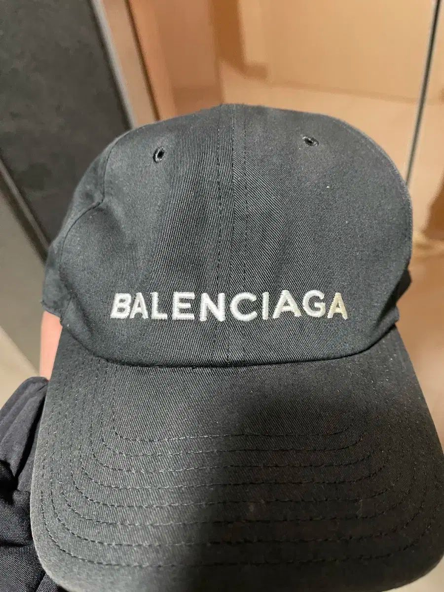 バレンシアガ ブラック ボールキャップ 帽子 - メルカリ