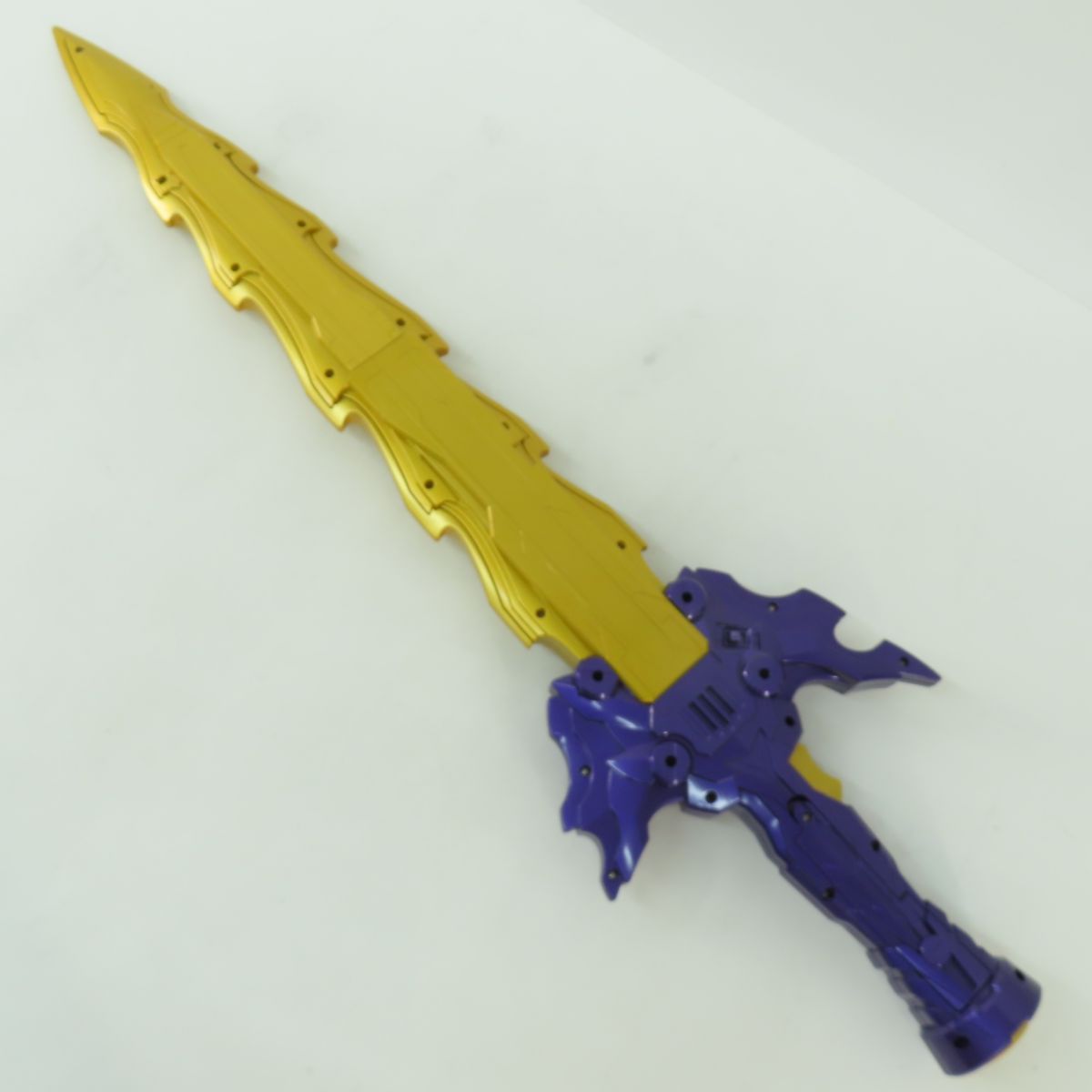 仮面ライダーセイバー 究極大聖剣 闇黒剣月闇 輸送箱付き ※中古 究極