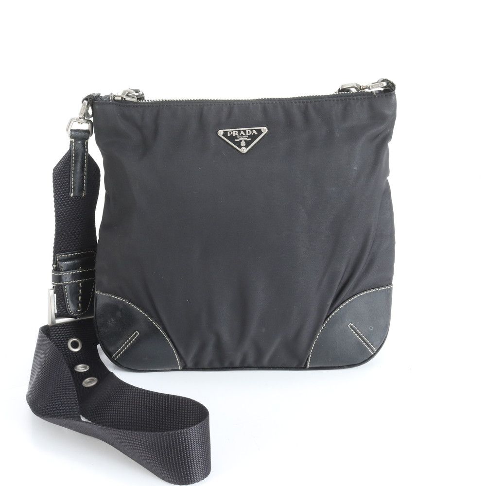 美品 プラダ テスート ナイロン トライアングルロゴ レザー ショルダー  
