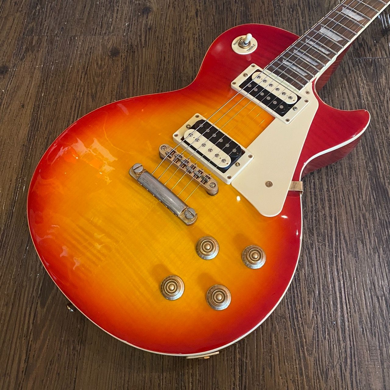 aria proⅡ エレキギター　leopard les paulコピーモデル Blitz by Aria Pro II Leopard｜Croquetteギター機材研究