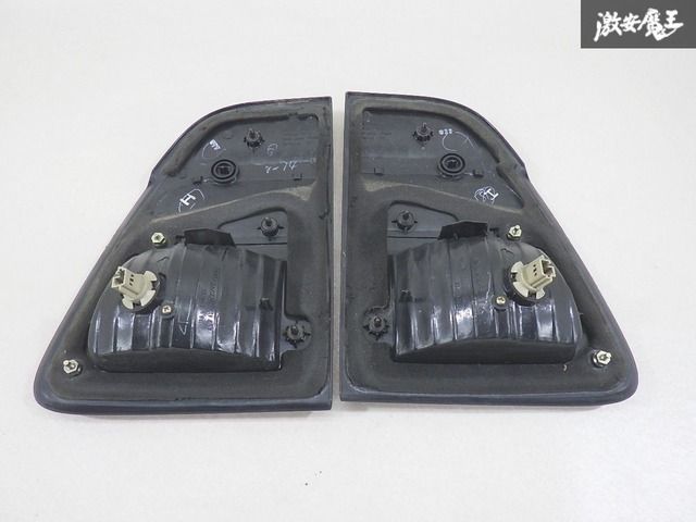 トヨタ 純正 UZJ100W 100系 ランドクルーザー 中期 テール テール