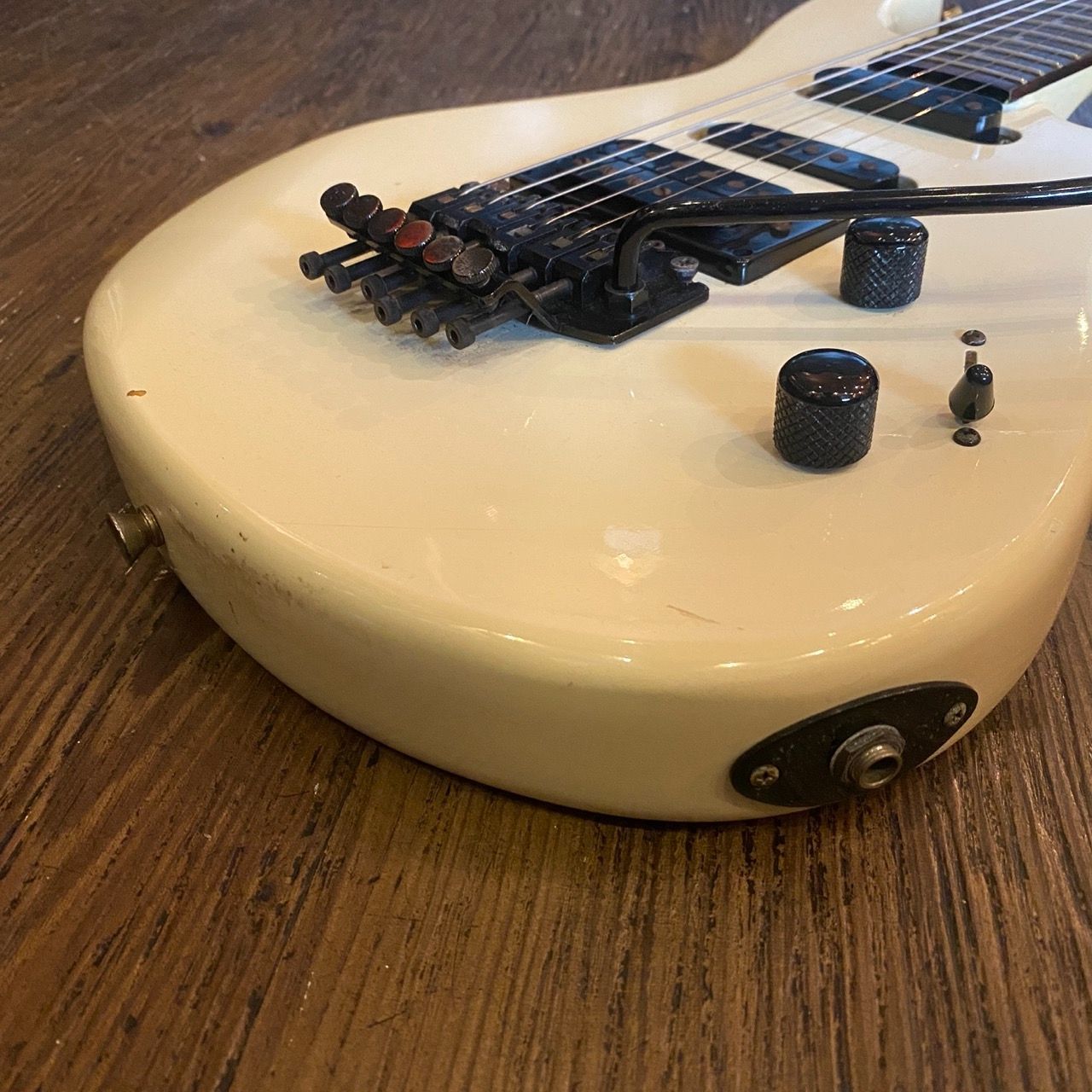 Aria Pro II Vanguard Series Electric Guitar アリア エレキギター