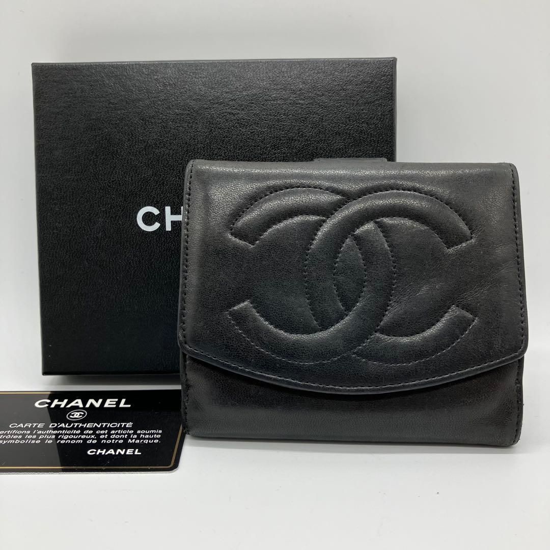 美品⭐️CHANELラムスキン 二つ折り財布 ギャランティーカ—ド.箱付き