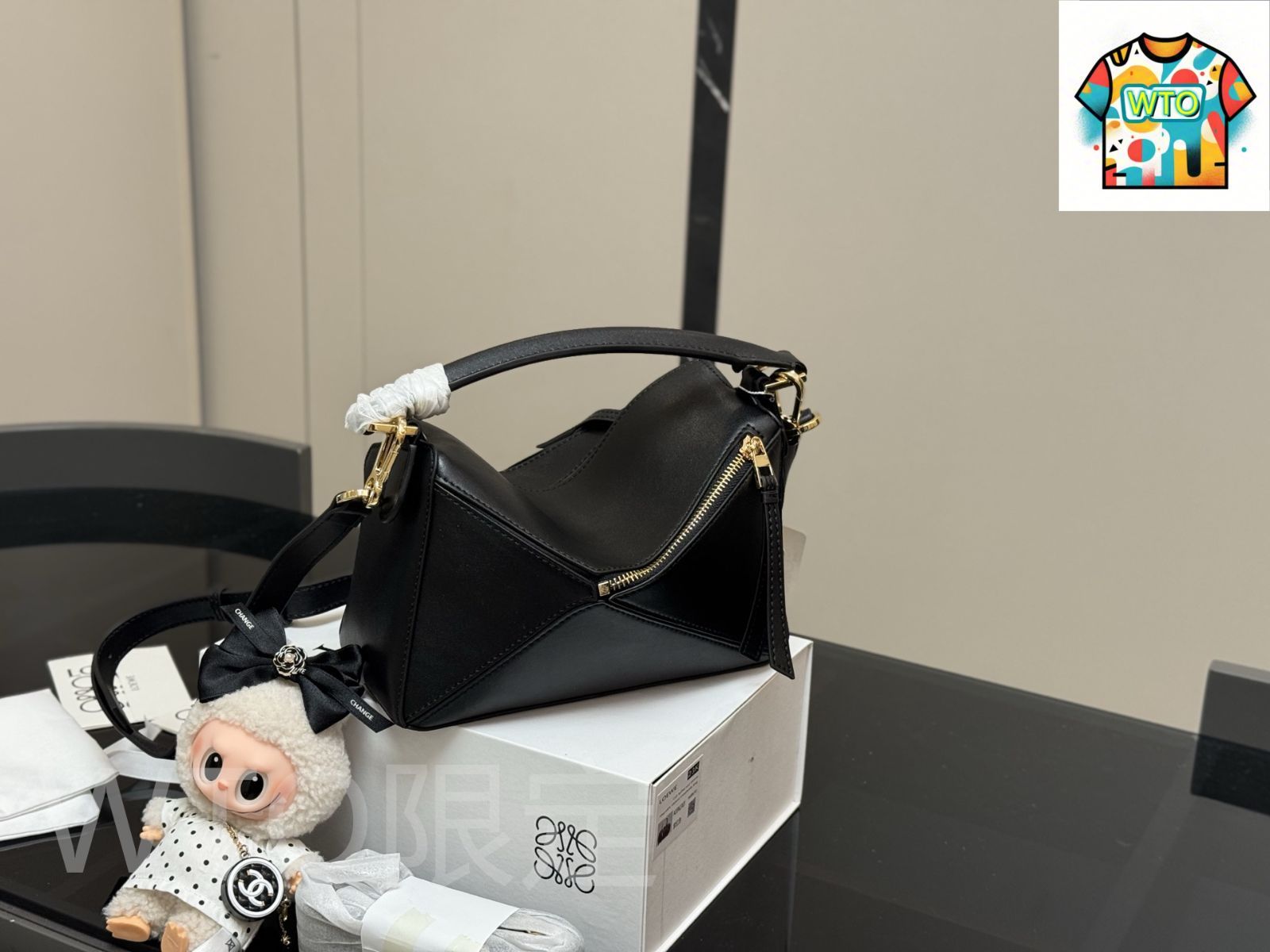 LOEWE ブラックショルダーバッグ ジオメトリックデザイン 今日特価】Loewe ロエベ ジオメトリックバッグ パズルエッジ 高品質