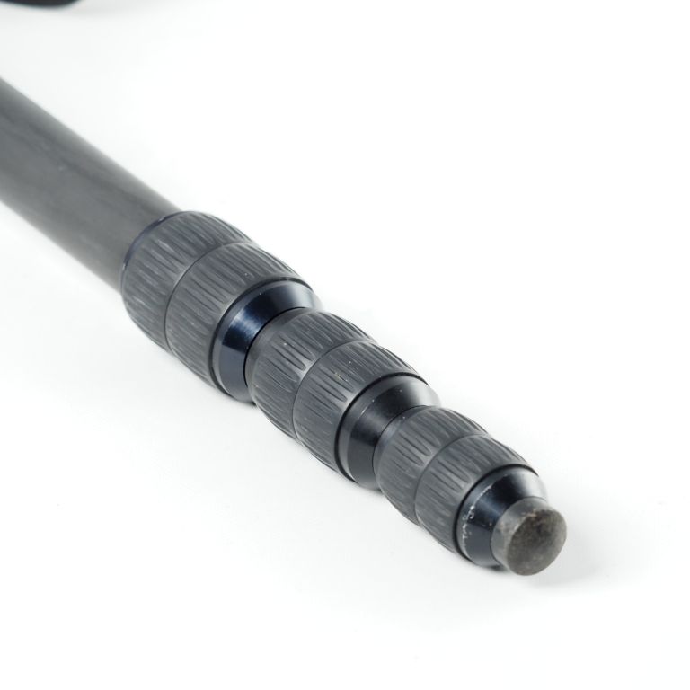 GITZO G1568 カーボンファイバー一脚 GITZO G1568 MK2 MONOPOD ジッツオ 28mm 4段 カーボン製 一脚