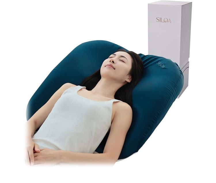 SILQA(シルクア) 生シルク 巨大な枕 「摩擦・乾燥・静電気から髪を保護 スルっと滑らかな朝髪へ」上半身のスキンケアにも 25匁プレミアムシルクの枕カバー付属（70×70cm）ラズリネイビー