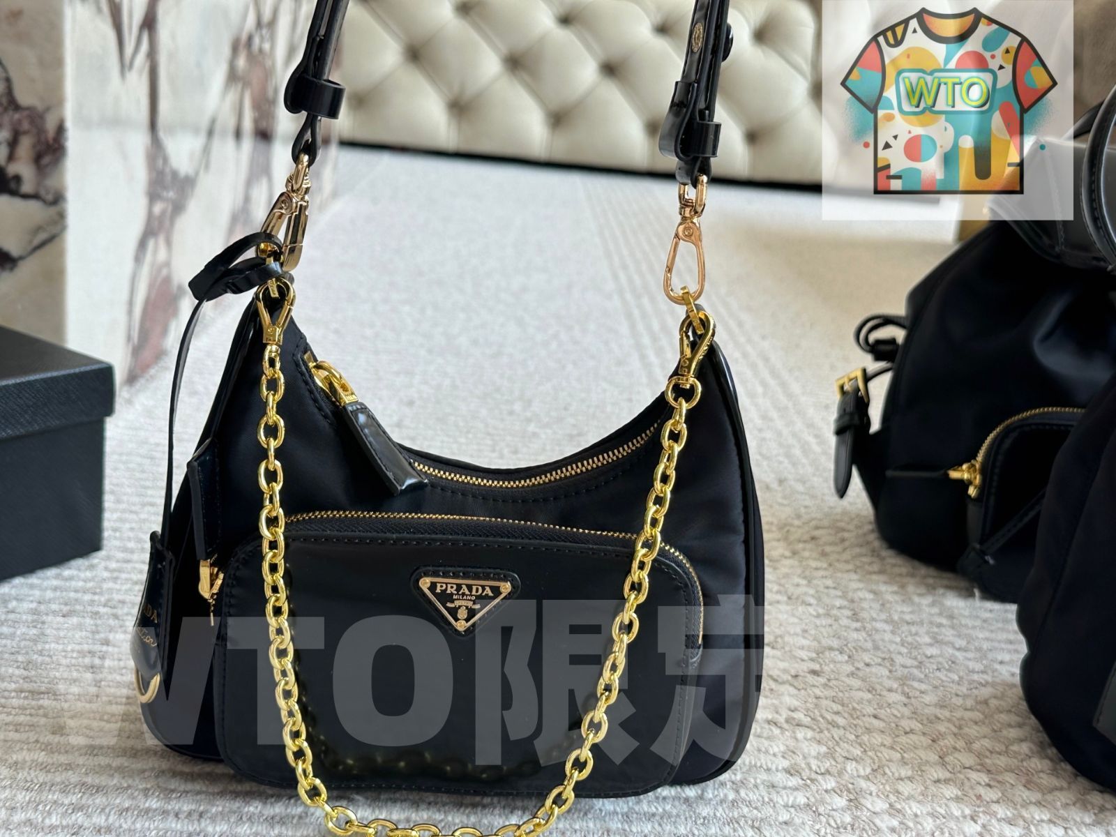 新品 PRADA アームポーチ  Amazon | [プラダ] ポーチ アームポーチ リストポーチ Re Nylon