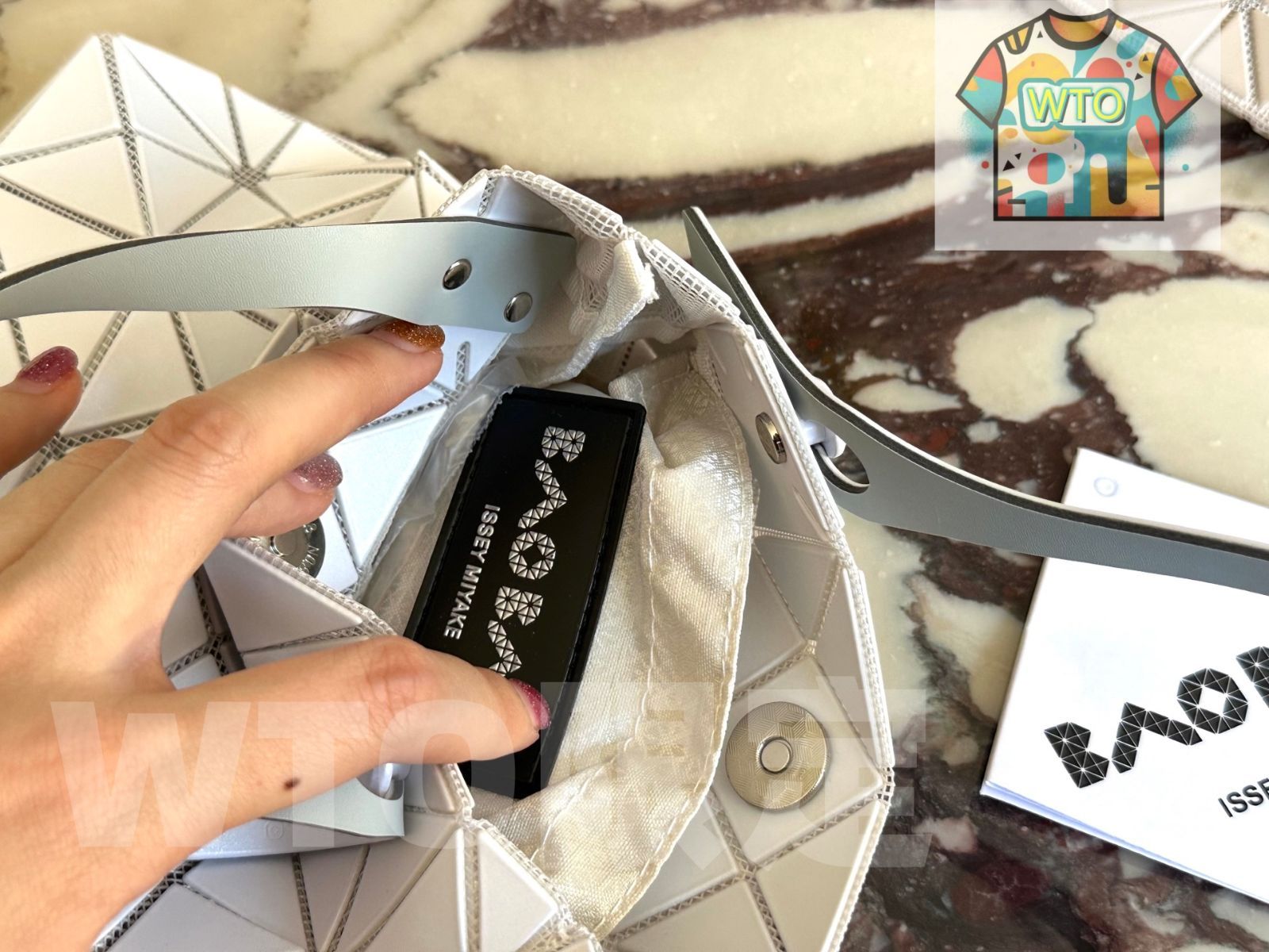 Junichi  Miyake　50本セット 今日特価】ISSEY MIYAKE April Limited Mini Cube ～三宅一生 四月限定