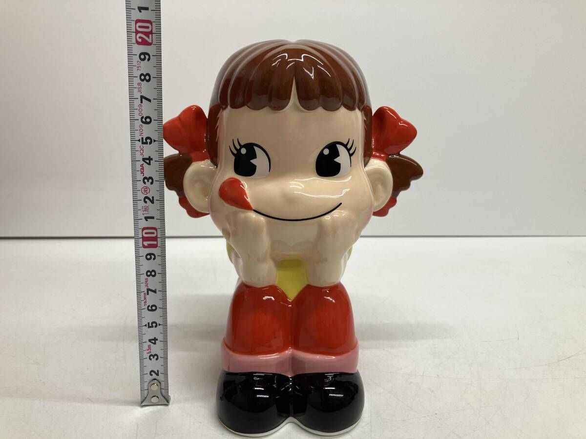 不二家ぺこちゃん陶器 不二家 ペコちゃん 貯金箱 陶器製 - メルカリ