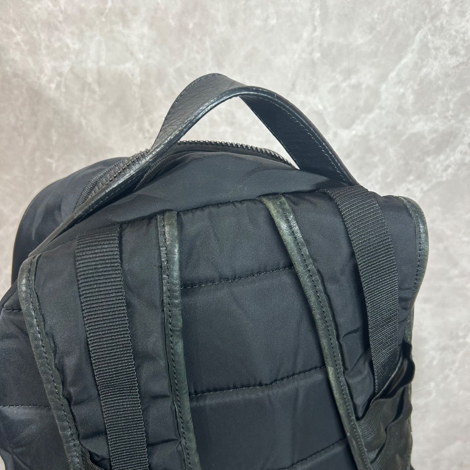 MONCLER モンクレール リュック バックパック黒系カモフラ - メルカリ