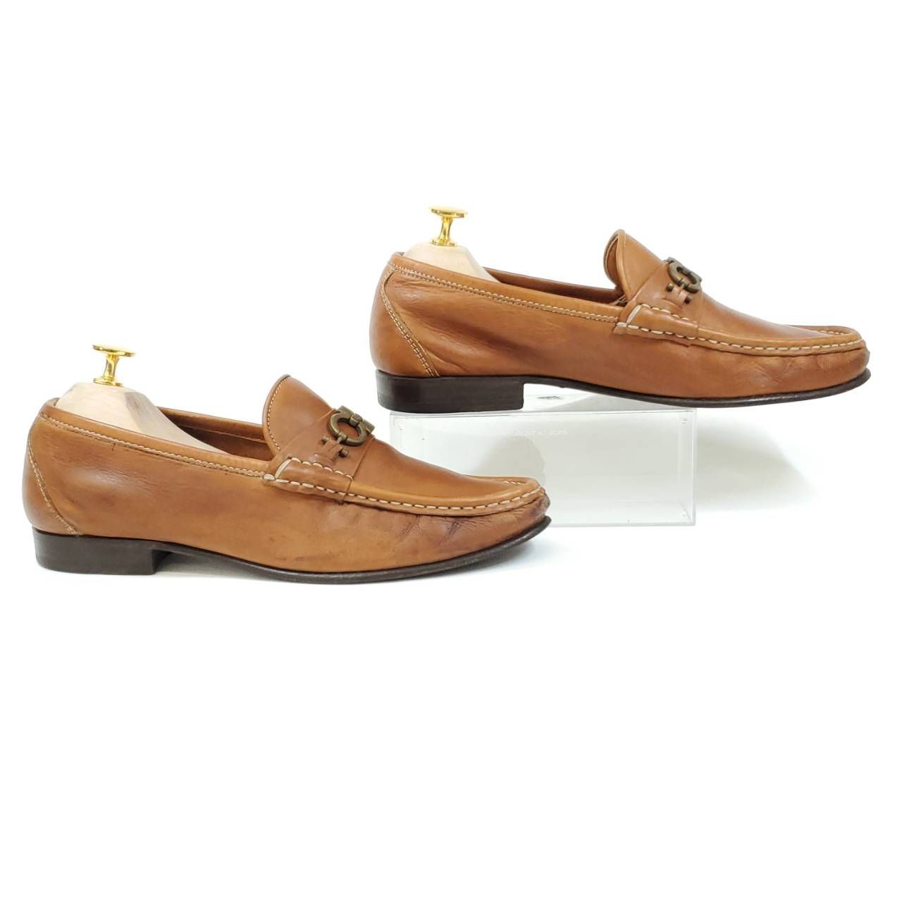 サルヴァトーレフェラガモ ダブルガンチーニ 本革 レザー 金具