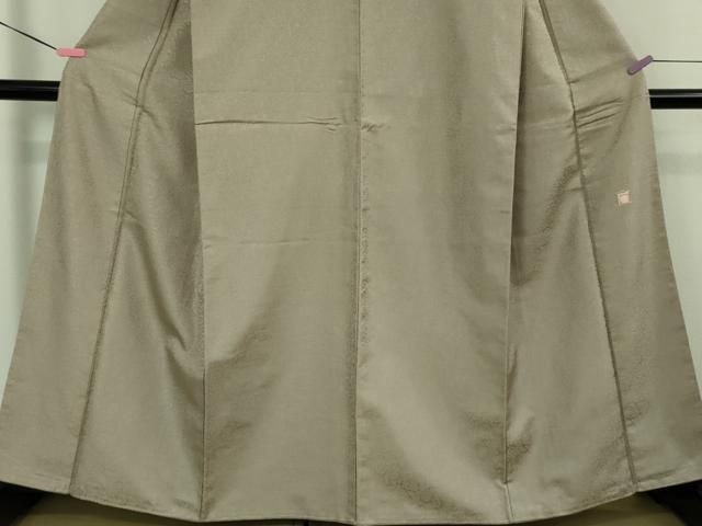 平和屋着物■極上　京都・西陣　織元ブランド　泰流舎　色無地　お召地　唐草地紋　枯野色　逸品　未使用　DZAB1712kh5 平和屋着物□極上 京都・西陣 織元ブランド 泰流舎 色無地 お召地 唐草