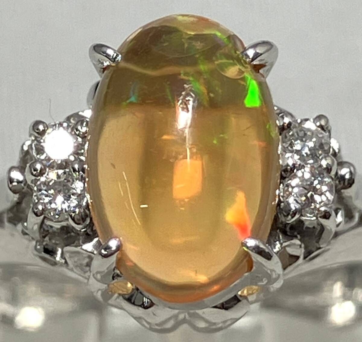 新品仕上済み 鑑別書付き Pt900 ファイアオパール ダイヤモンド 0.84ct