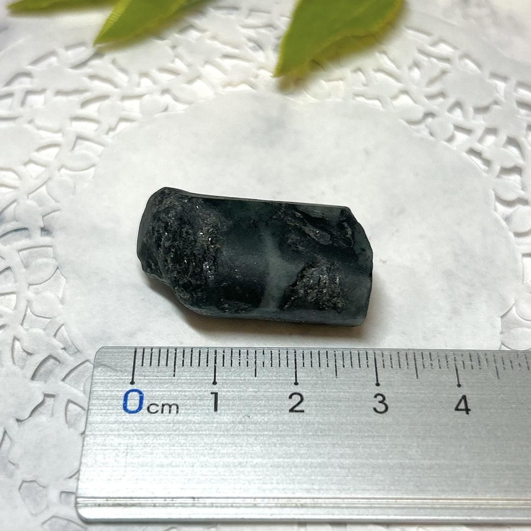 E16686】エメラルド 緑柱石 天然石 鉱物 パワーストーン 原石 研磨