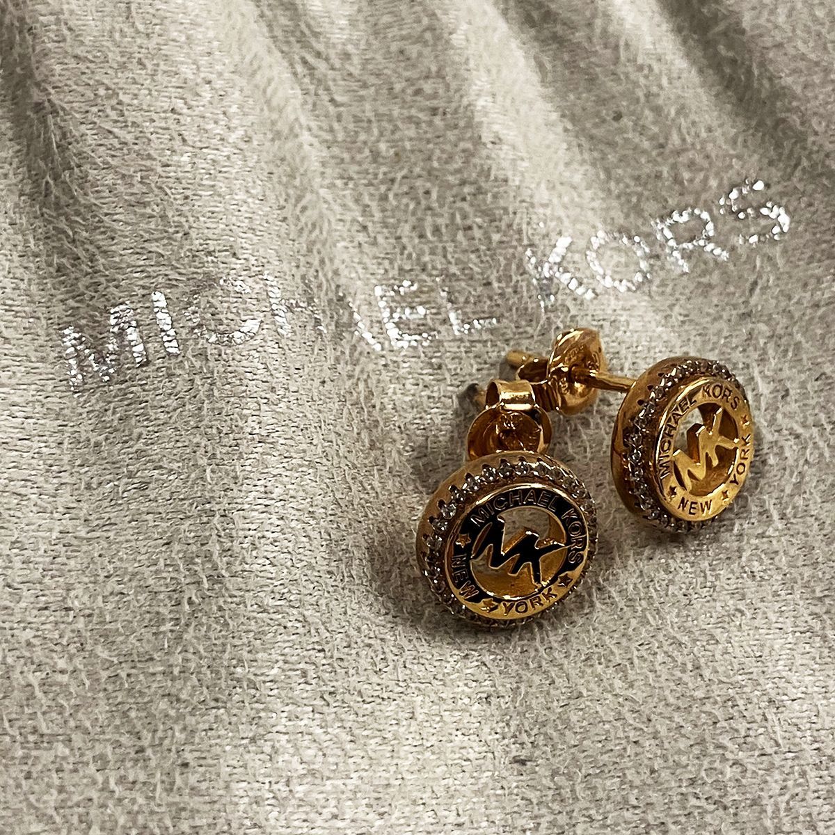 MICHAEL KORS マイケルコース MKロゴ ストーン ピアス 925 - メルカリ