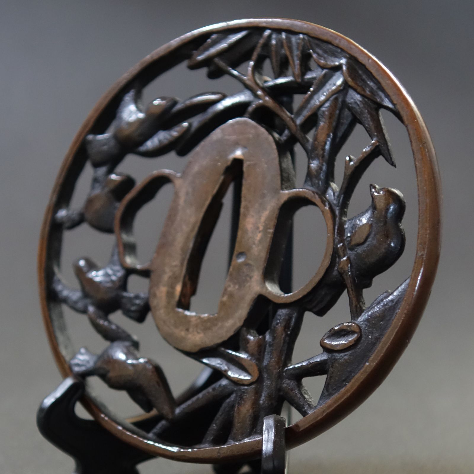 鍔 【 素銅地 竹に雀透鍔 】 日本刀 刀装具 鐔 骨董 古美術 Ac25042301